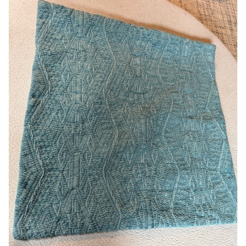 Pier 1 Imports Teal Textured Pillow Covers 20” x 20” Zipper Set Of 2 - Picture 6 of 8